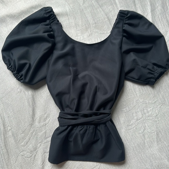 Anthropologie Line and Dot Open Back Peplum Top - Picture 3 of 5